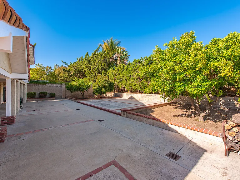 4500 Yorkfield Ct — Photo 55