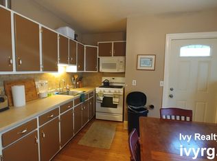 193 Broadway APT 2, Somerville, MA 02145