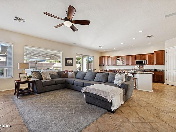 5th image of 2246 E SAN CARLOS Place