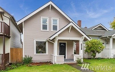 1st image of 3220 Hoyt Ave