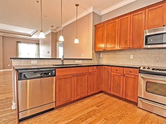 4th image of 500 Union St #5308