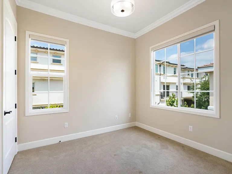 1019 Holly Ave #A — Photo 32
