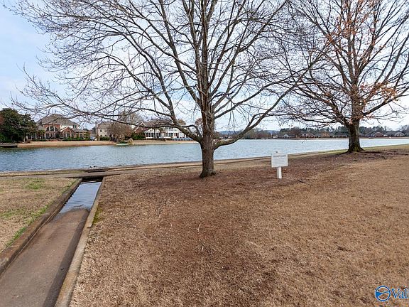 4th image of 3104 Chamlee Pl SE