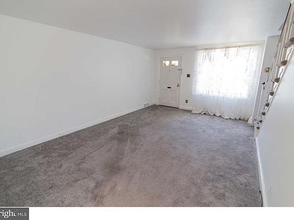 3rd image of 332 Westmont Dr