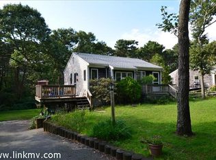 38 21st St N, Edgartown, MA 02539
