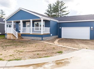 250 Bonita Ct, Lapeer, MI 48446