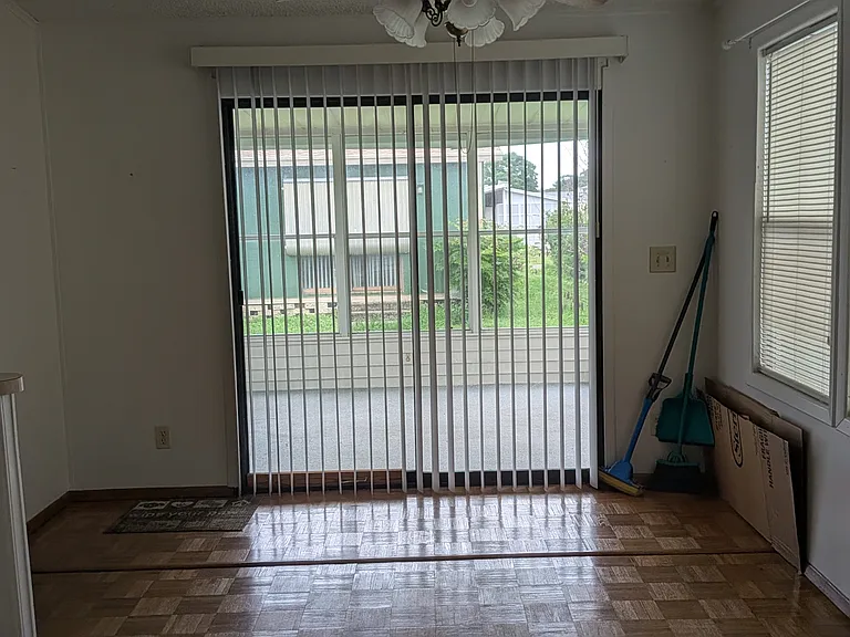 5246 Ixora St — Photo 6