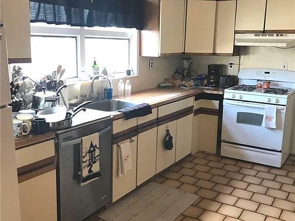 2nd image of 447 Fire Island Ave