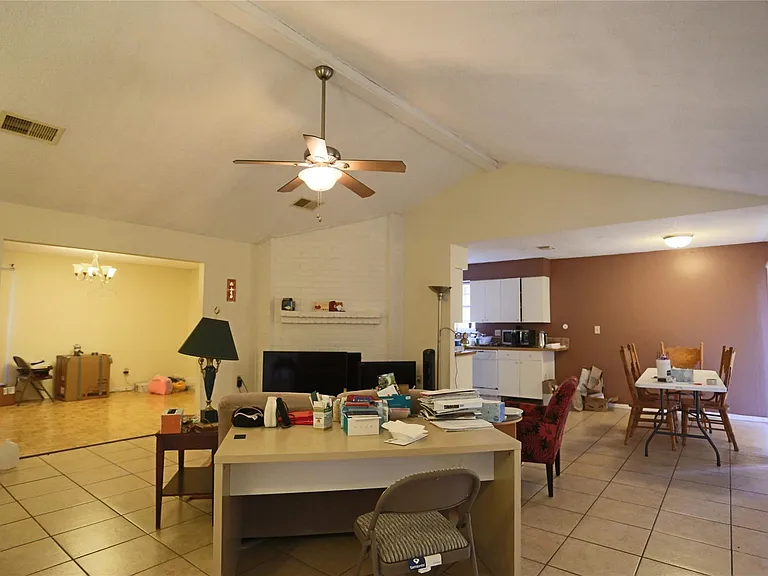 6214 Grandvale Dr — Photo 5