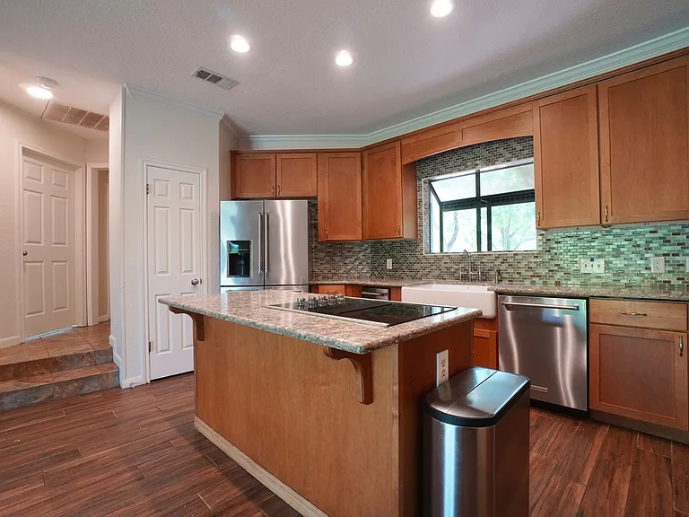 8 Woodhollow Trl — Photo 15