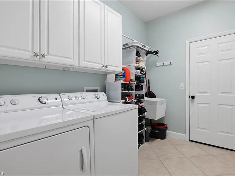 13818 Farnese Dr — Photo 30