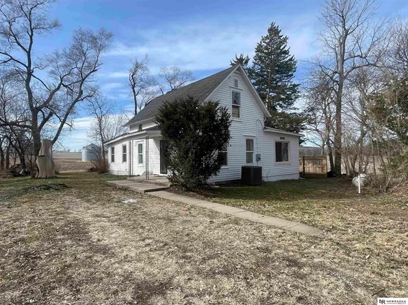 200 Railroad Cir, Cedar Creek, NE 68016