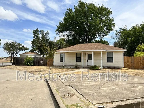 407 N Bordon St Photo 1