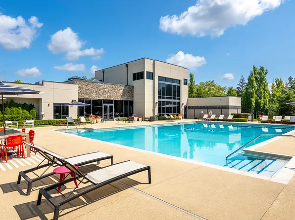 Residences at Arlington Heights