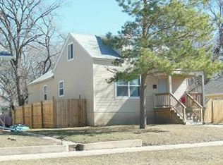 110 8th St NW, Minot, ND 58703