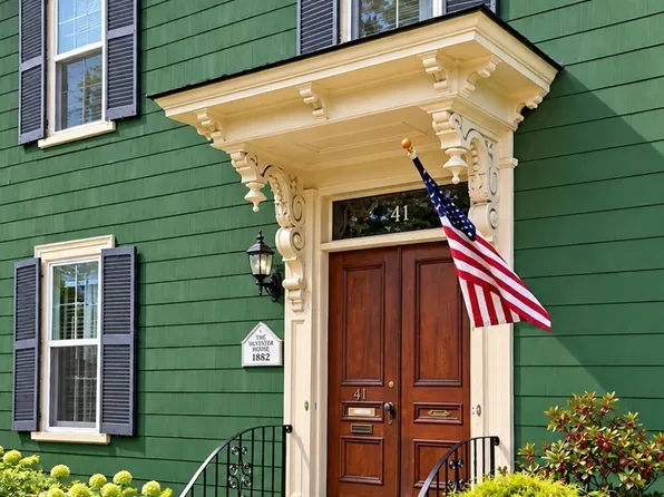 41 Forrester St #2, Salem, MA 01970