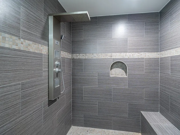 1907 Ashford Hollow Ln — Photo 25