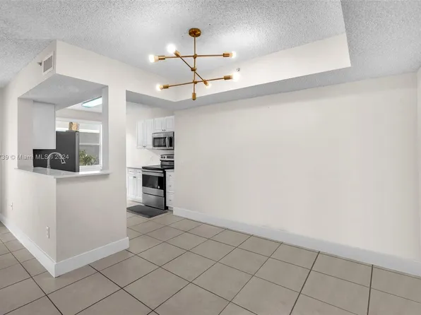 9610 NW 2nd St #8102, Pembroke Pines, FL 33024