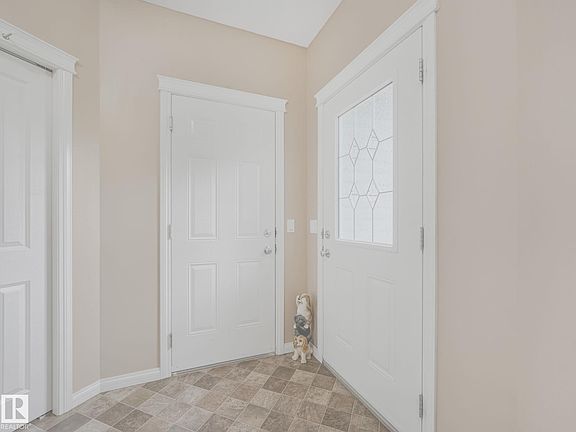 5th image of 16 Wade Ave