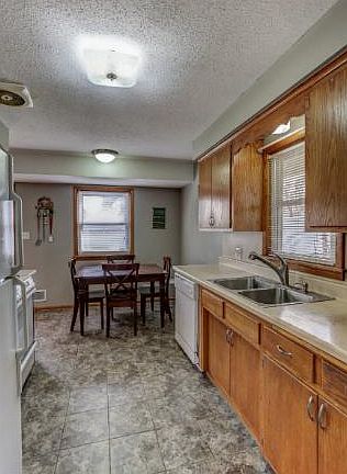 5th image of 1008 Gorman Ave