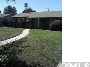 17018 Sherman Way, Van Nuys, CA 91406