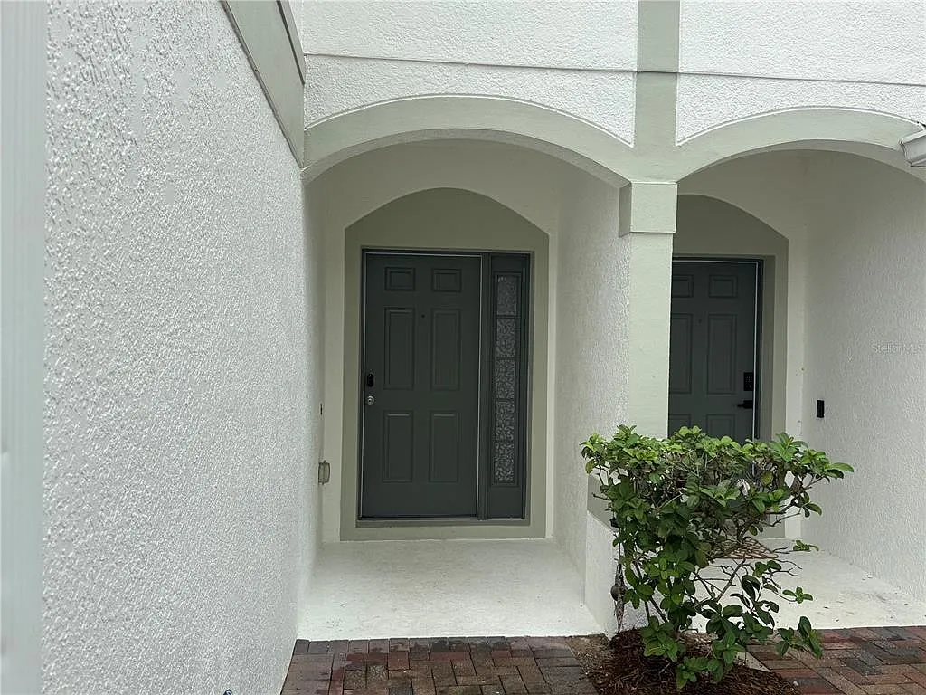3 bed, 2.5 bath, 1532 sqft, $2,600 — Photo 2