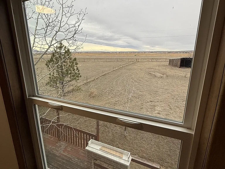 42 Old US Highway 91 — Photo 14