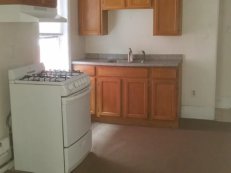 2526 N 5th St #2NF — Photo 8