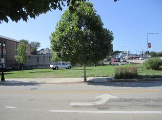 104 E Locust St, Dekalb, IL 60115