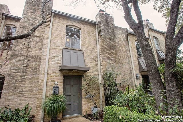 1st image of 5421 N New Braunfels Ave #3