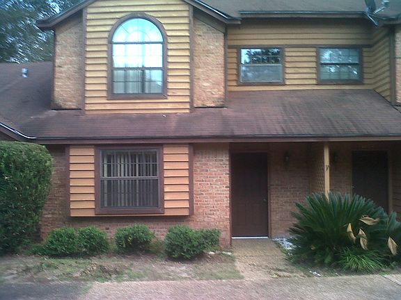 3rd image of 4431 Stratfordshire Ct