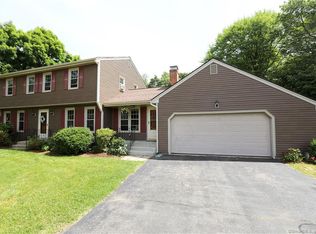 28 Juniper Rd, Windsor, CT 06095