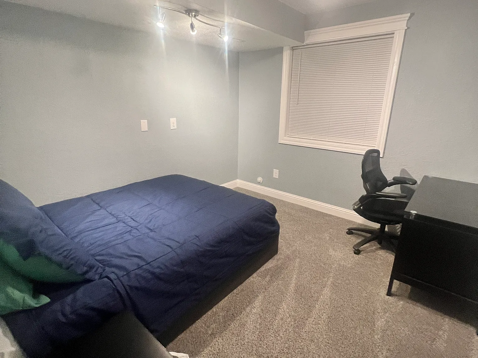 6 bed, 1280 sqft, $750 — Photo 4