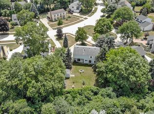 1959 Fleetwood Dr, Troy, MI 48098