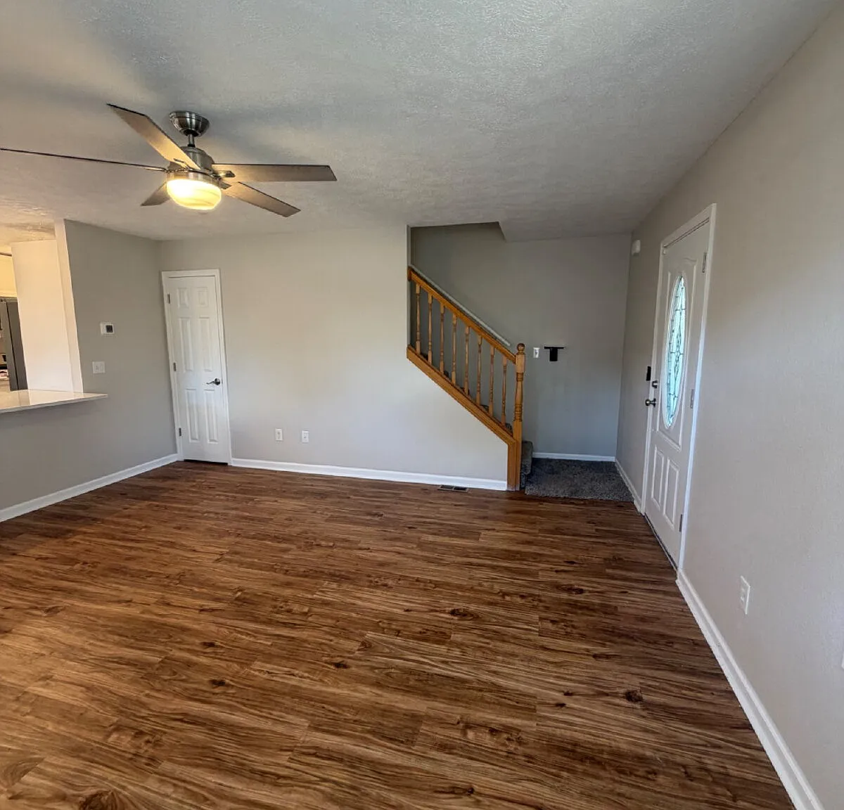 4 bed, 2.5 bath, $2,300 — Photo 2