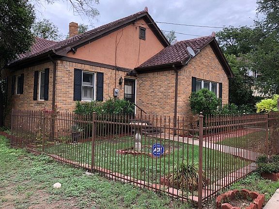 3rd image of 723 W Highland Blvd