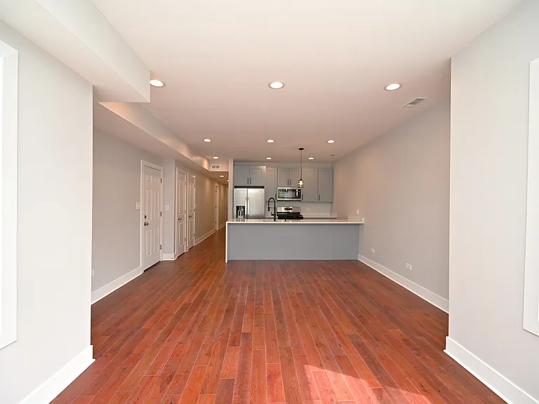 1630 W Thorndale Ave #1 — Photo 6