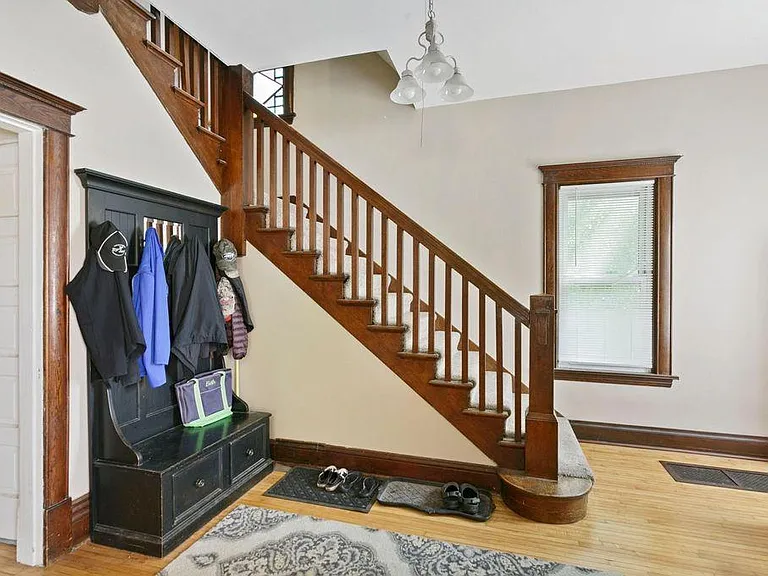 271 Nelson Blvd — Photo 9