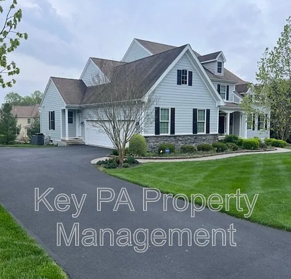 155 Harrogate Dr — Photo 5