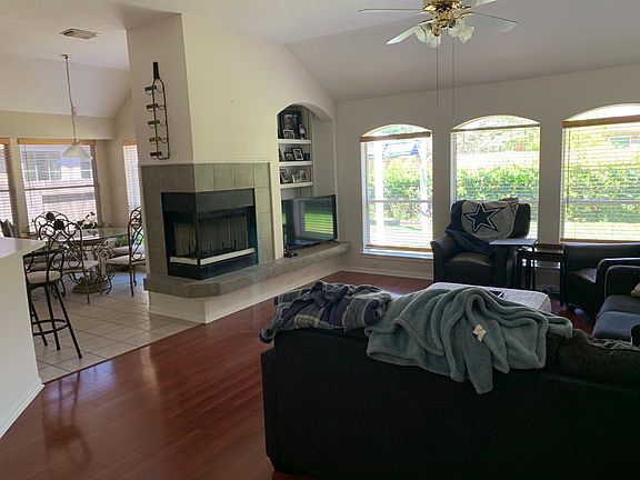 4th image of 12328 Maple Leaf Ln