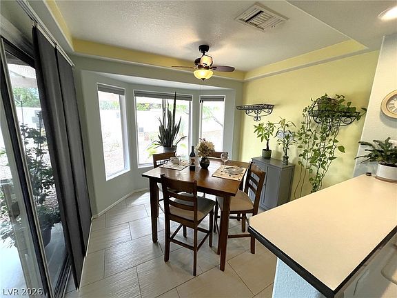 5th image of 10133 Crescent Creek Dr