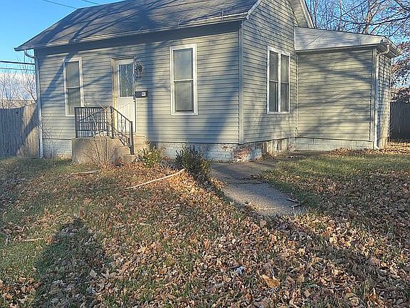 2nd image of 126 N College Ave