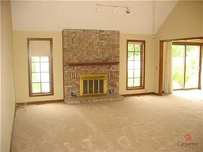 5th image of 5067 Brook Ct