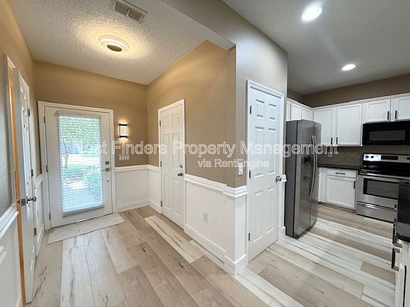 2nd image of 7028 Beauhaven Ct