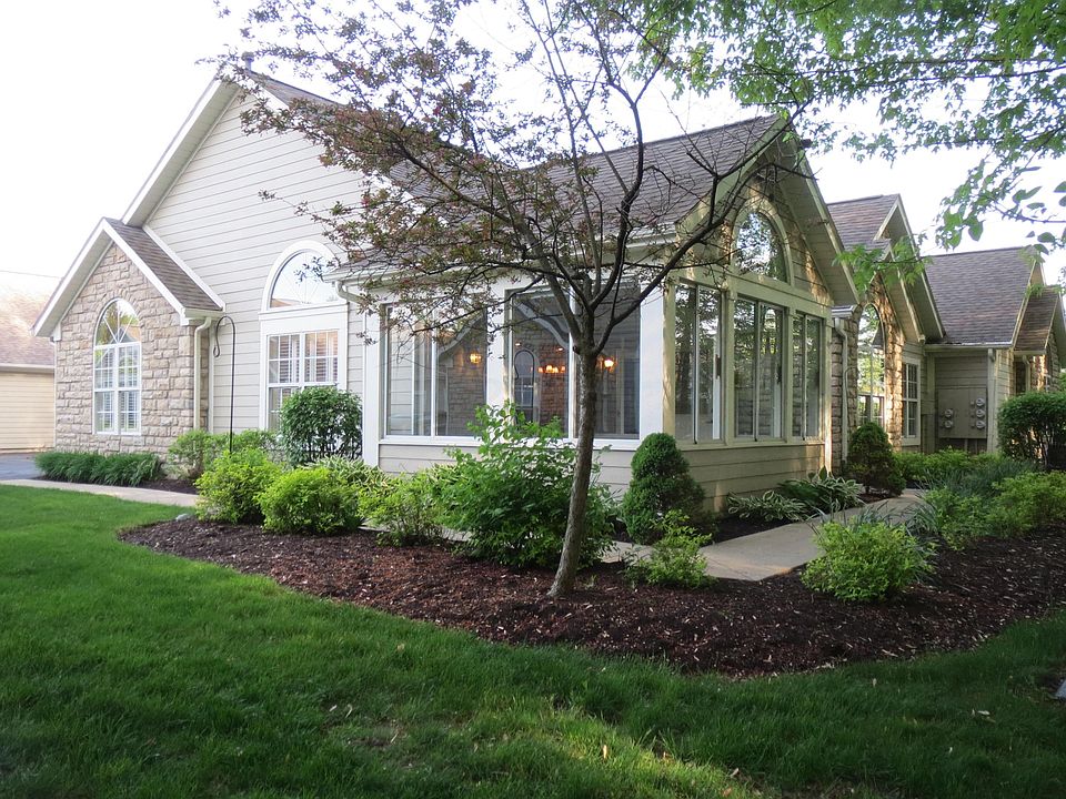 1st image of 419 Bear Woods Dr