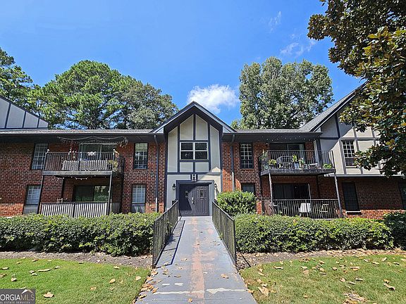 5th image of 6851 Roswell Rd Unit H31
