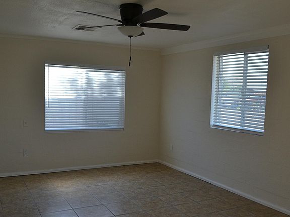 2nd image of 2185 W Ohio St
