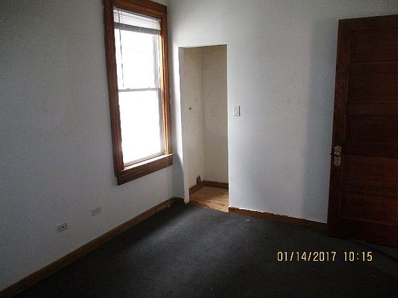 5th image of 4026 N Albany Ave