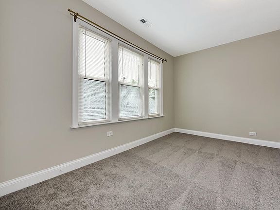 5th image of 3058 N Sayre Ave
