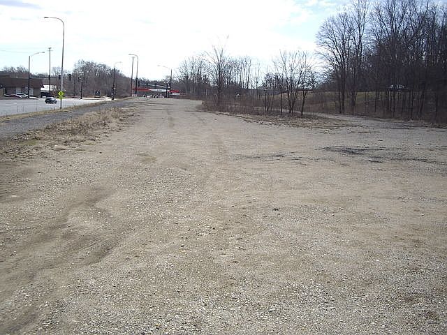 1st image of 608 Legion Dr